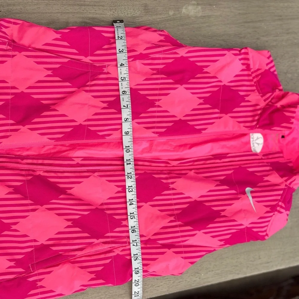 Nike Golf Sport Women Pink Argyle Full Zip Quilted Vest Medium Pronghorn Logo